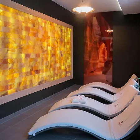 Hawana & 3* 브렌나